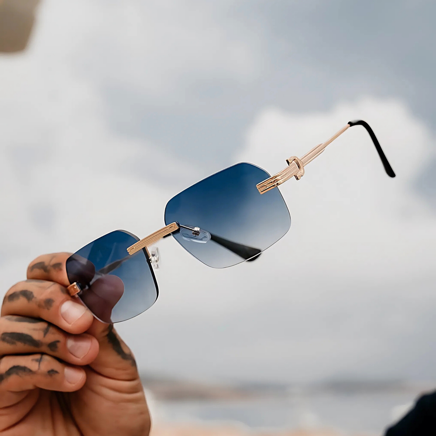 RIMLESS SHADES